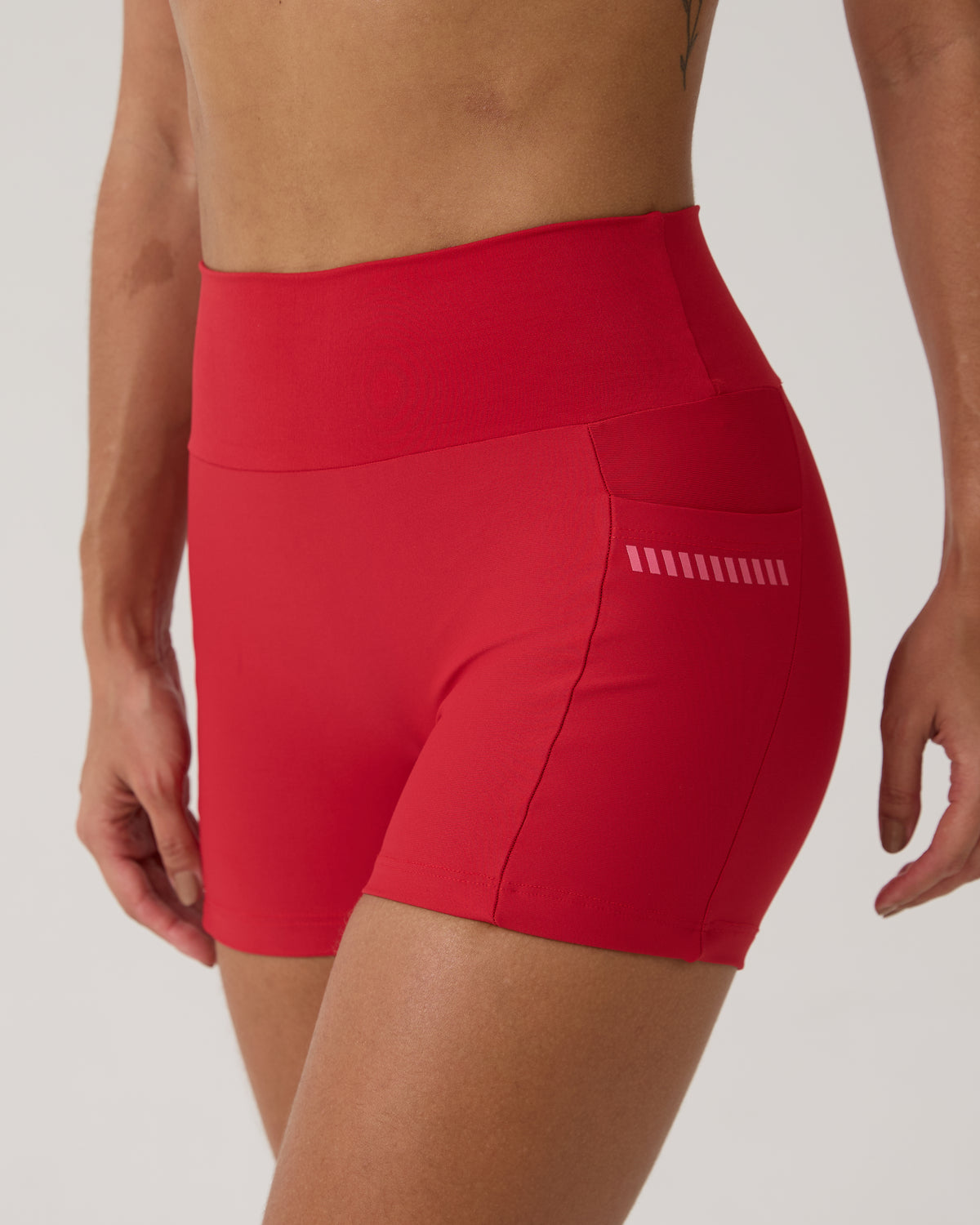 Short com Bolso Run Club - Vermelho