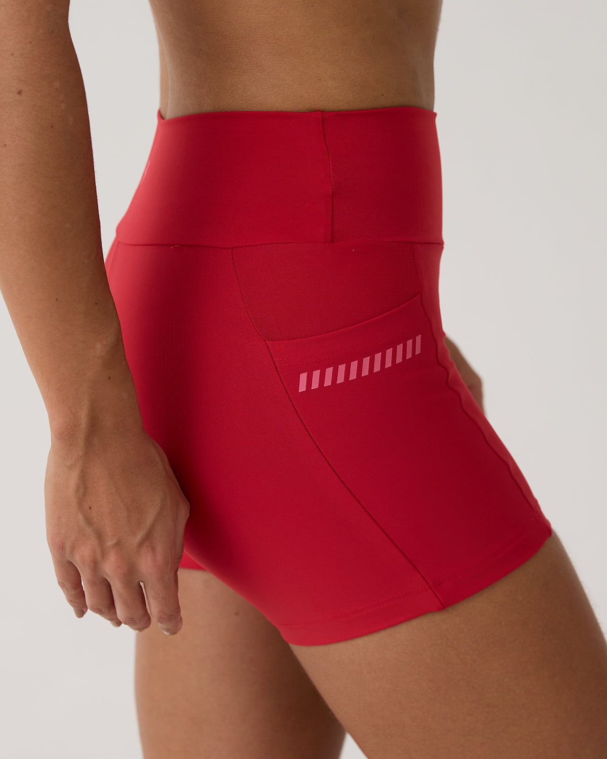 Short com Bolso Run Club - Vermelho