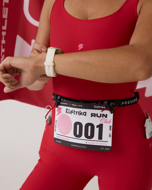 Macaquinho 6 Bolsos Run Club - Vermelho