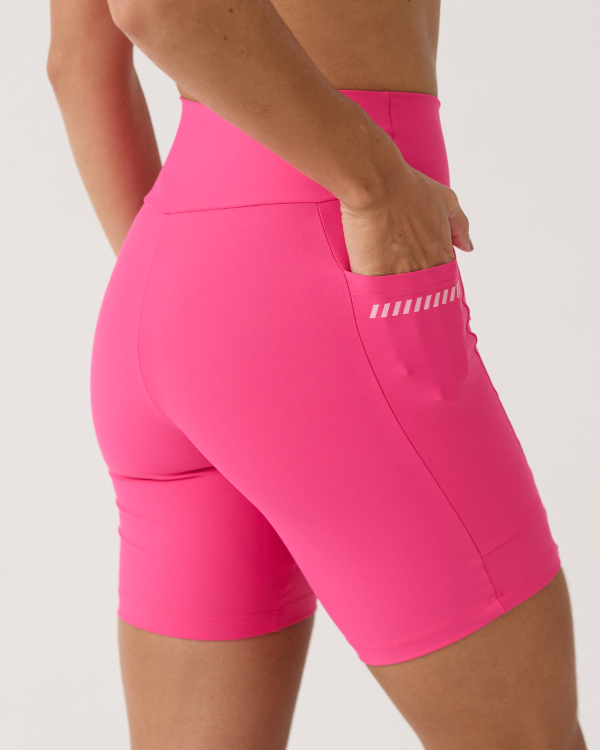 Bermuda com Bolso Run Club - Pink