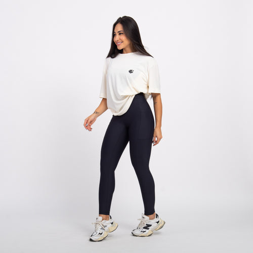 T-shirt Oversized Sport Atleta - Off White & Preto