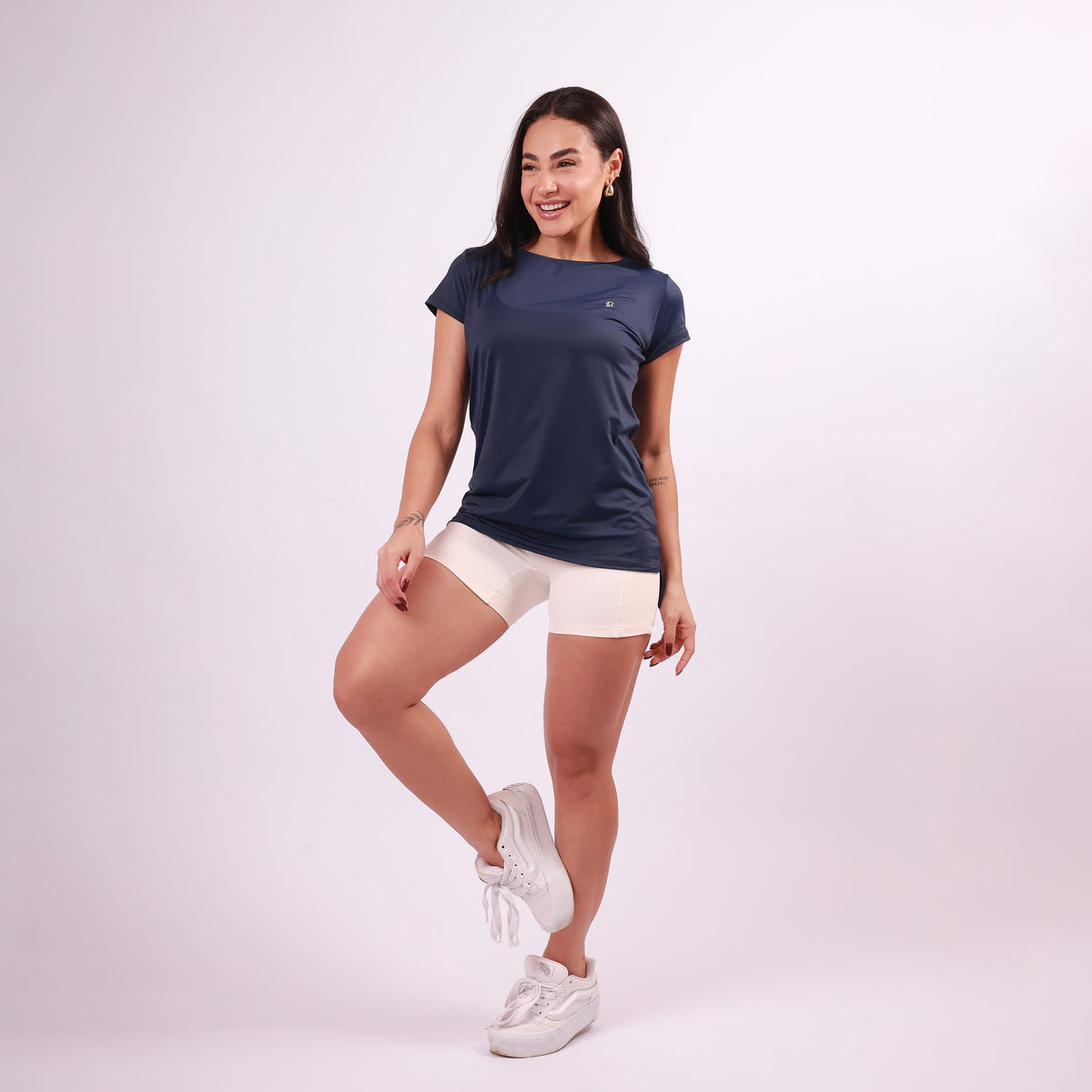 Blusa Essencial Fit - Azul Marinho
