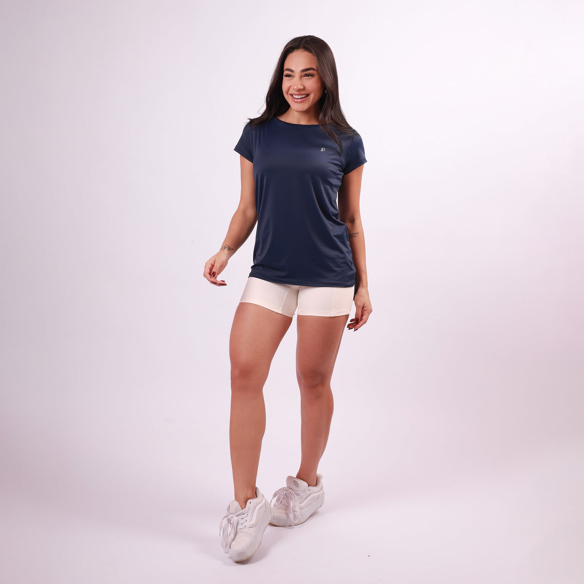 Blusa Essencial Fit - Azul Marinho