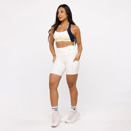 Bermuda Básica com Bolso - Off White
