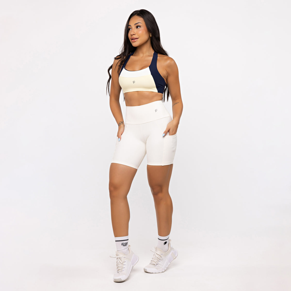 Bermuda Básica com Bolso - Off White