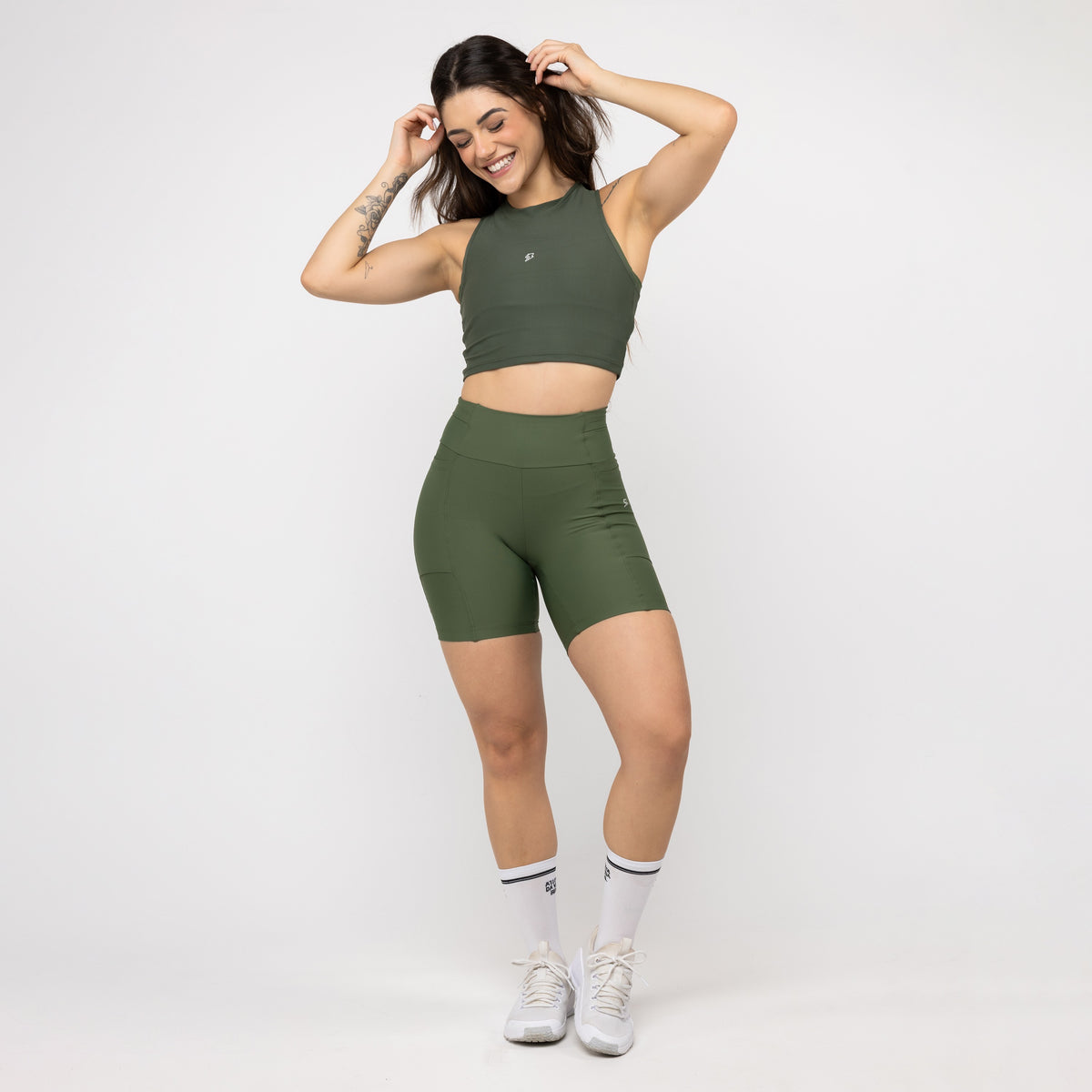 Bermuda com Bolsos Running - Verde Oliva