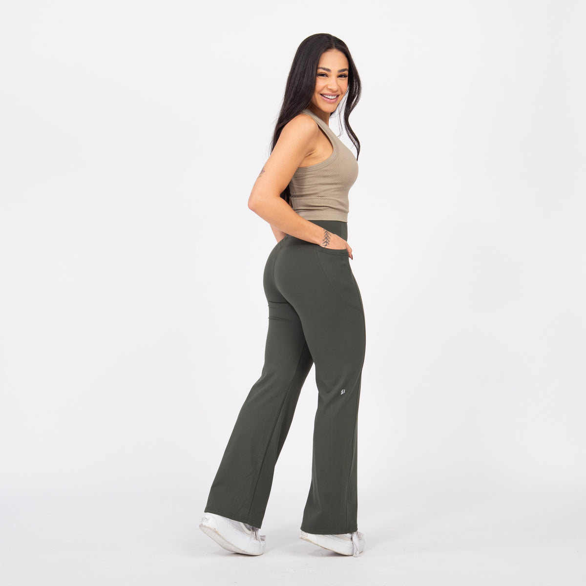 Calça Flaire Soft com Bolso - Verde Pinheiro