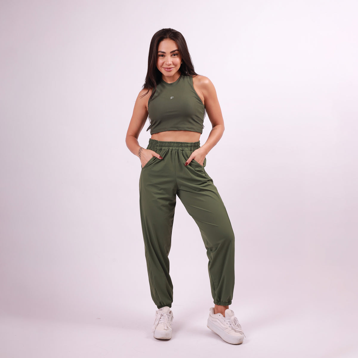 Calça Jogger Bolso Tech Fit - Verde Oliva