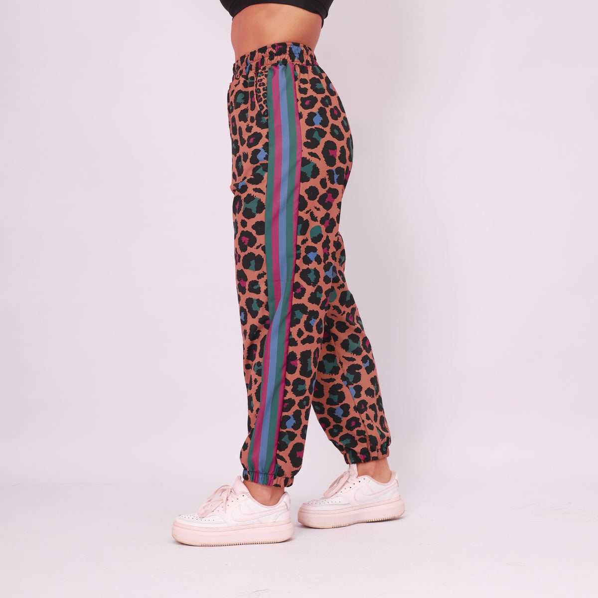 Calça Jogger Bolso High Tech - Onça Color