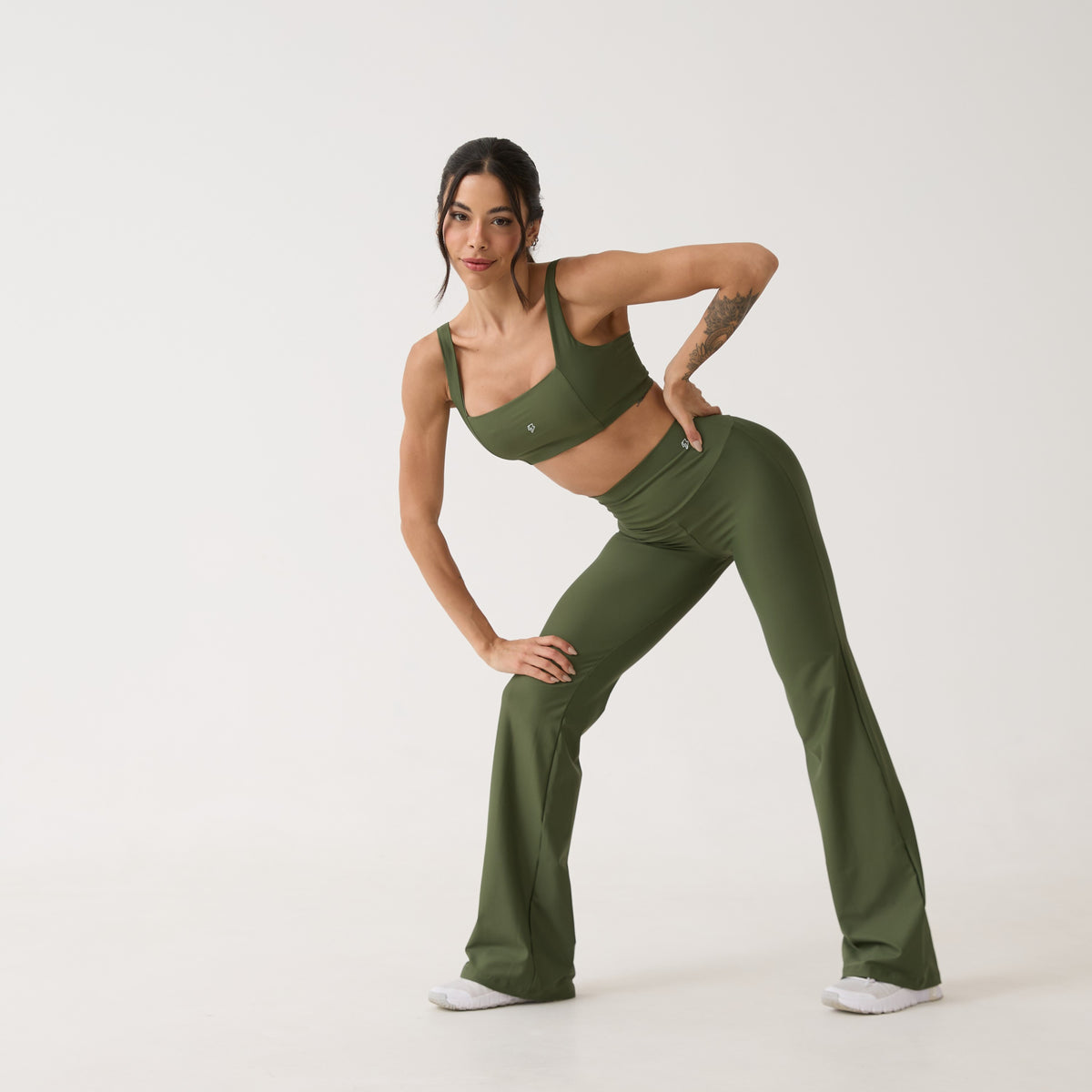 Calça Flare Element - Verde Oliva