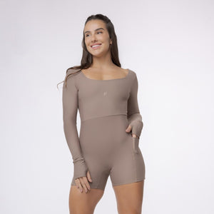 Macaquinho com Bolso Manga Longa Sleek - Marrom Trufa
