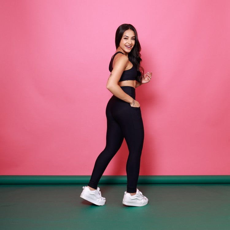 Legging Básica com Bolso - Preto