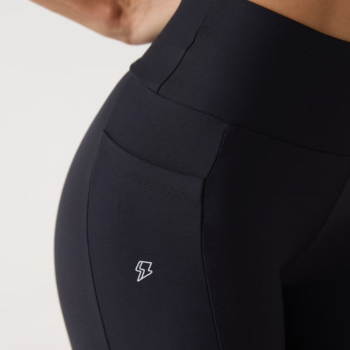 Short Bolso Unilateral - Preto