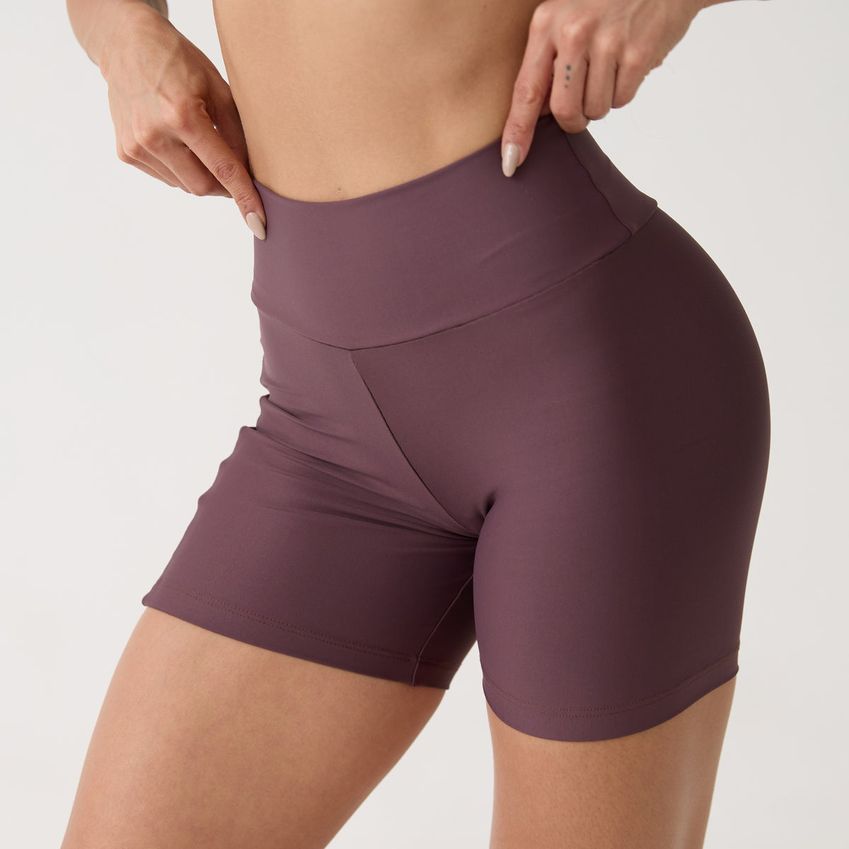 Short Bolso Unilateral - Ameixa