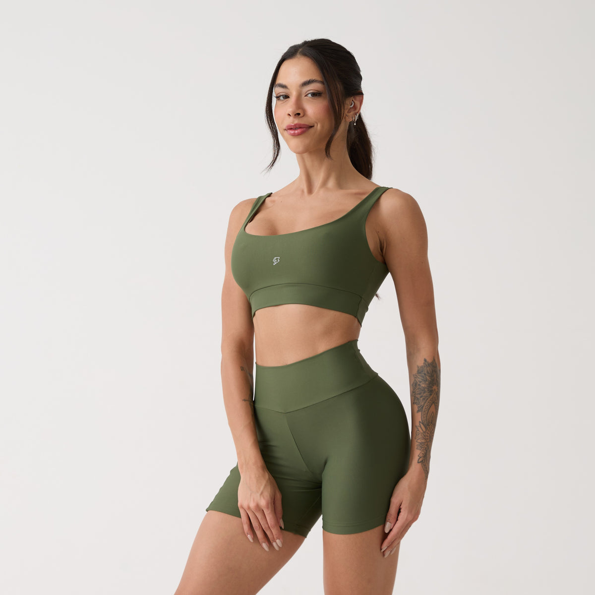 Short Bolso Unilateral - Verde Oliva