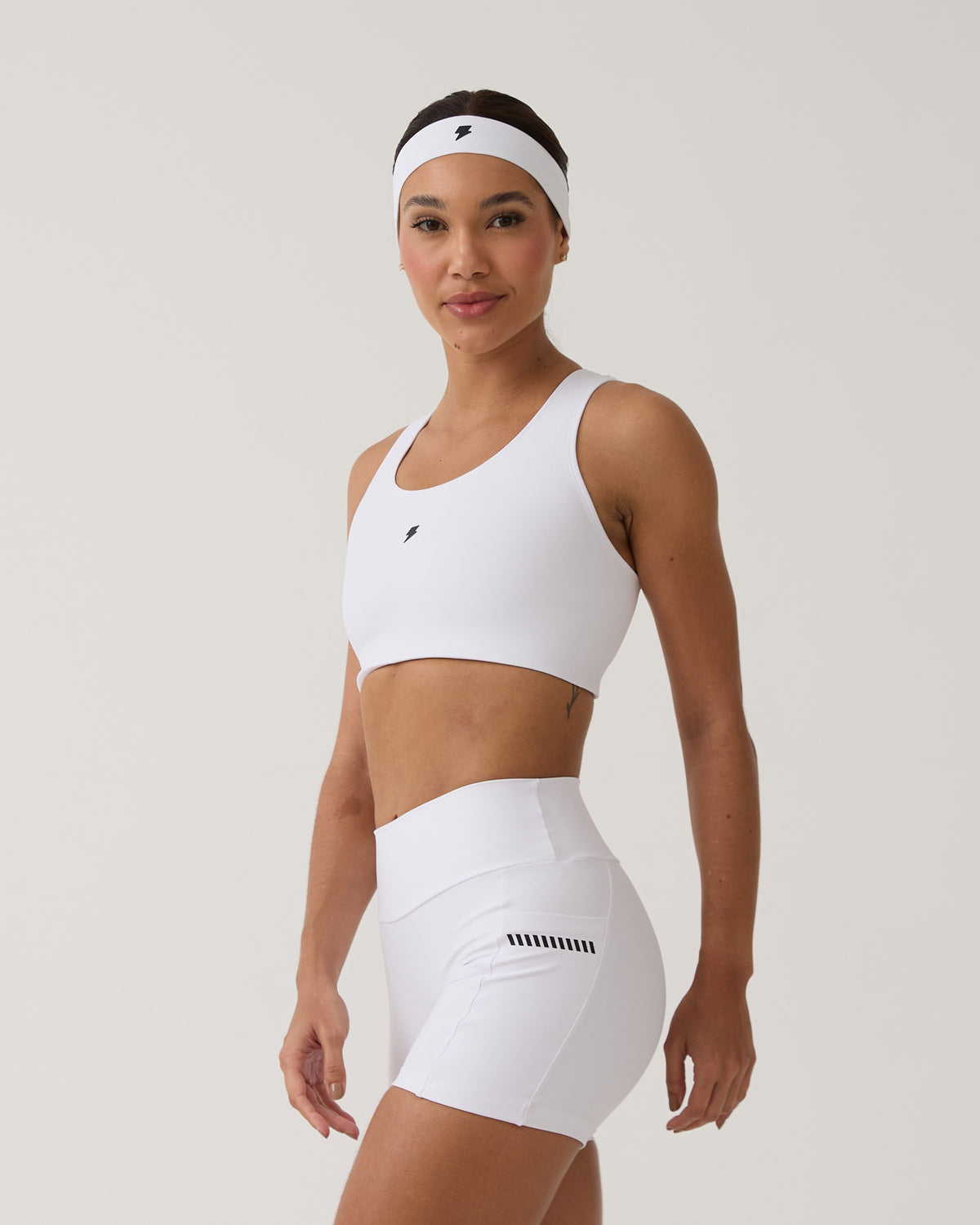 Short com Bolso Run Club - Branco