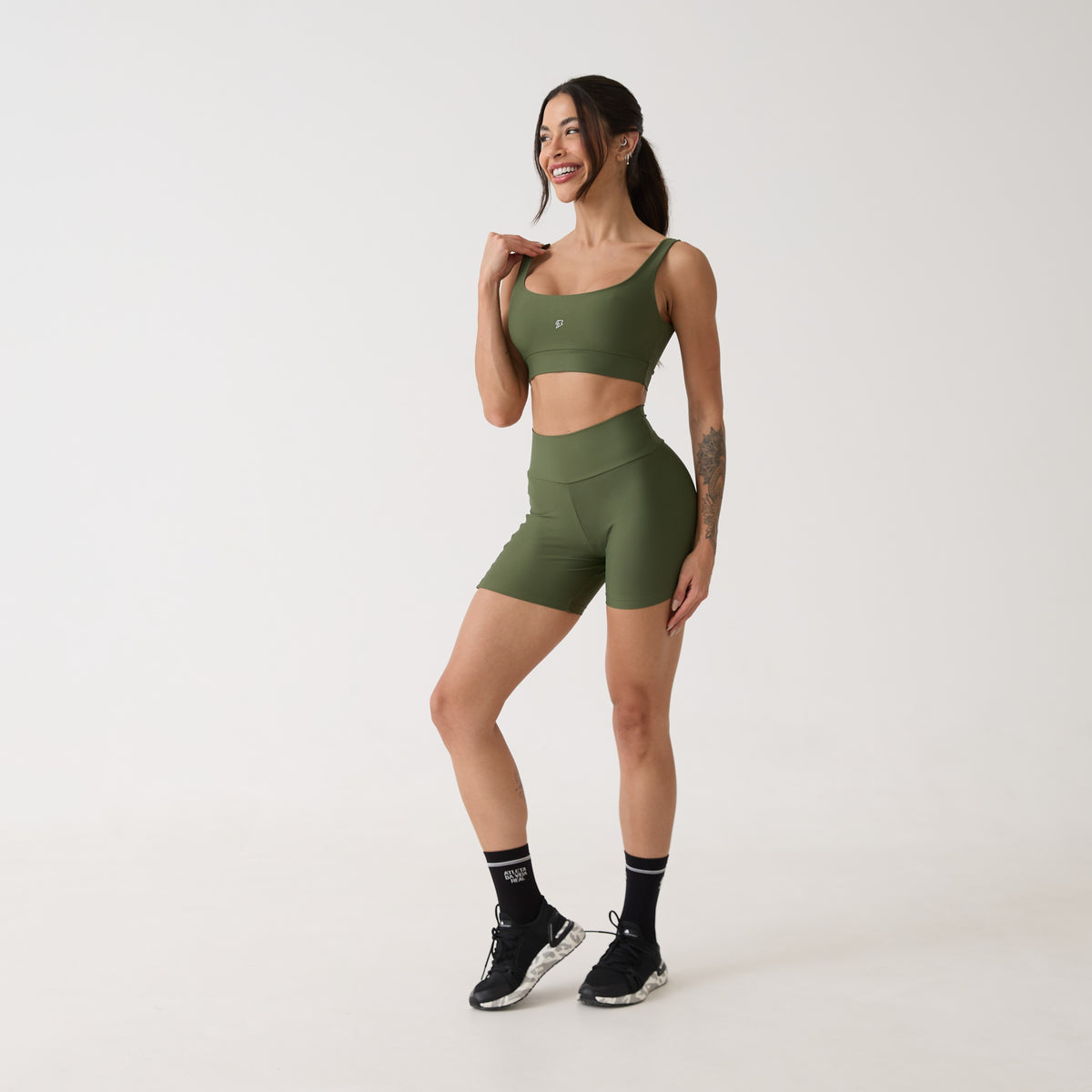 Top Camiseta Básico - Verde Oliva