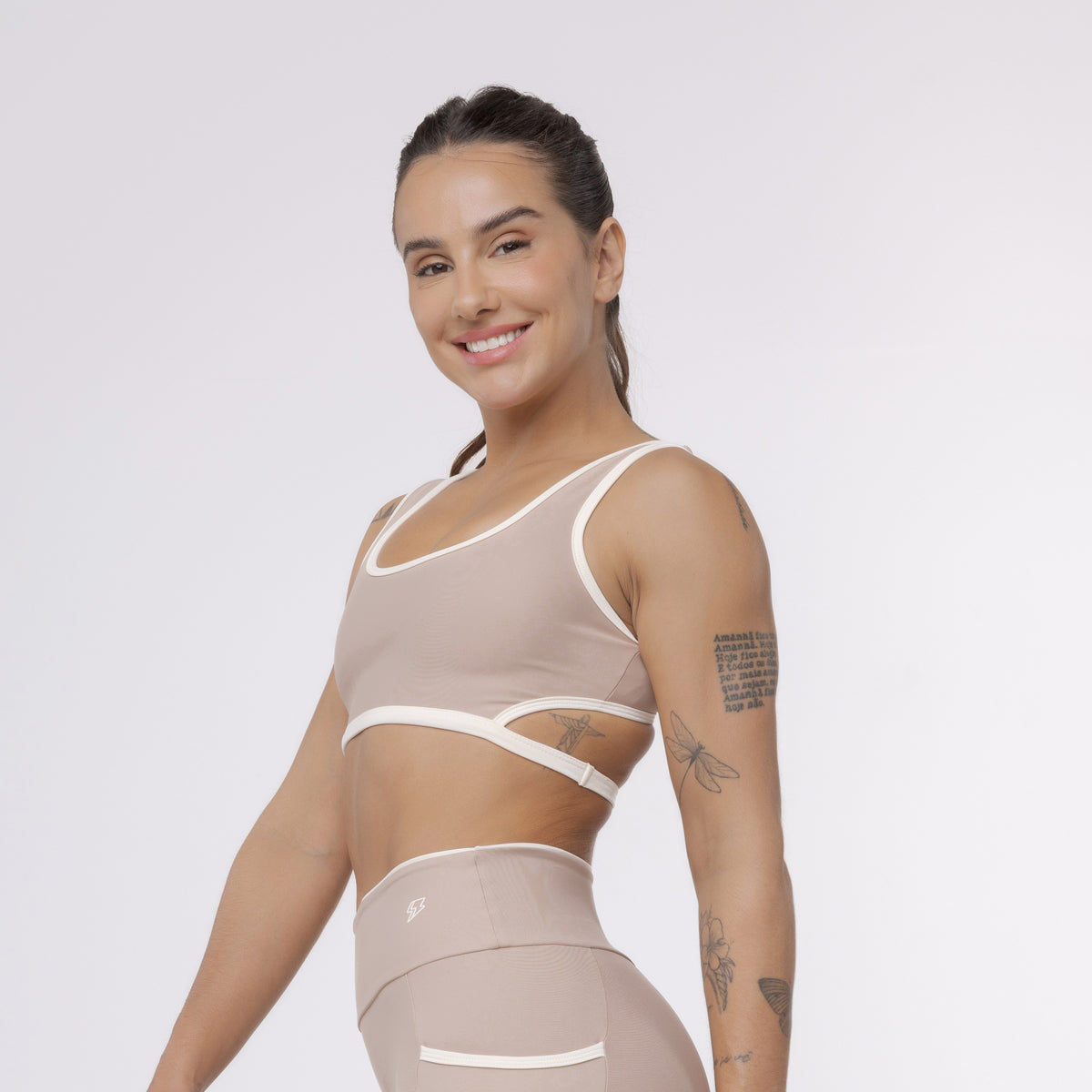 Top Camiseta Bicolor Abertura Costas - Café com Leite & Off White