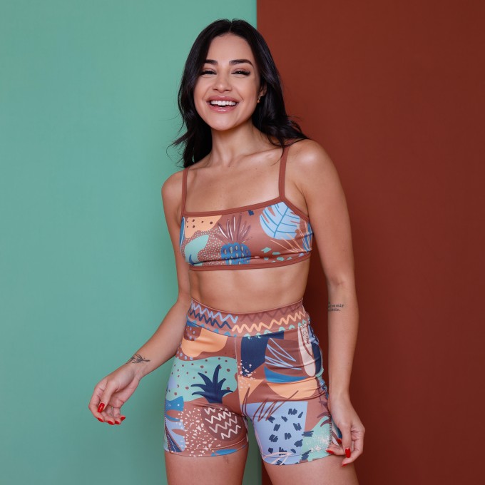 Conjunto Top Decote Quadrado e Short Pala Tela Pineapple Tropical