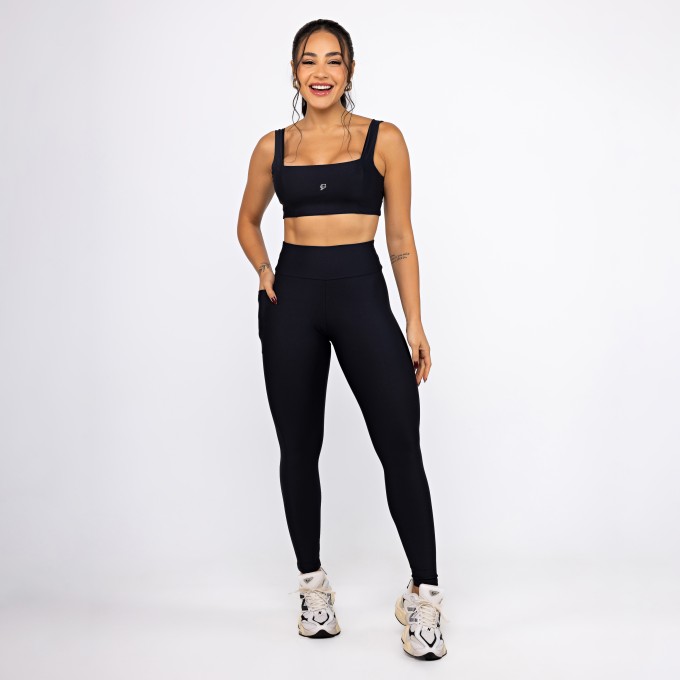 Conjunto Top Decote Quadrado & Legging Bolso Unilateral - Preto