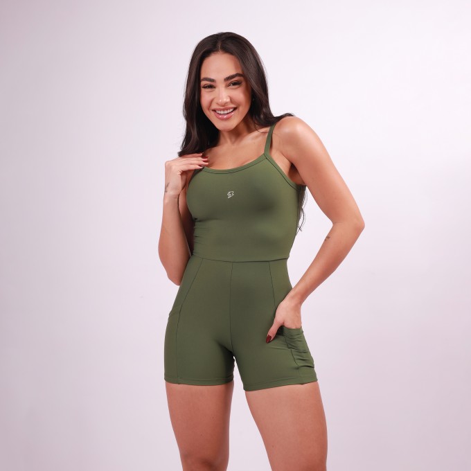 Macaquinho Anatômico com Bolso - Verde Oliva