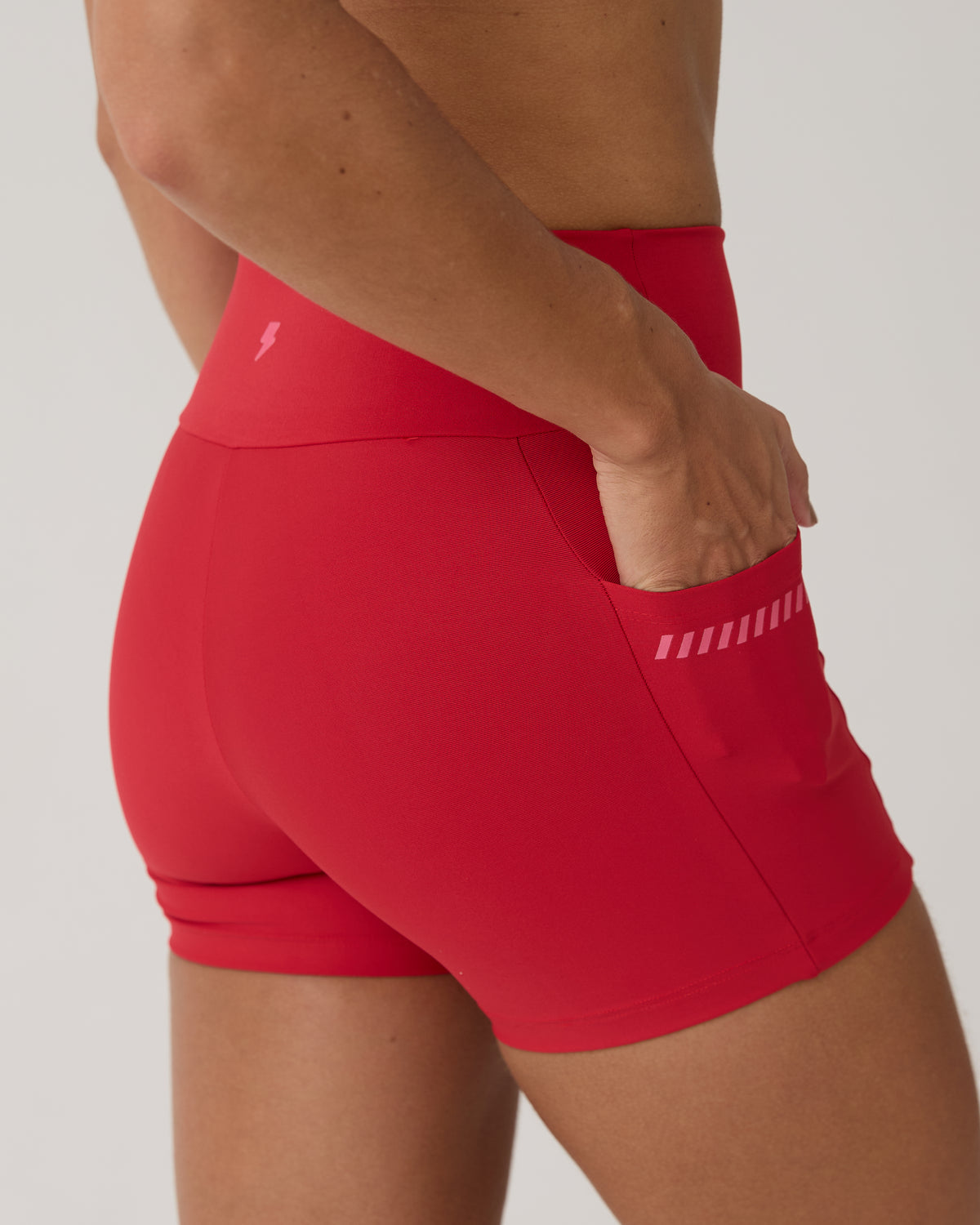 Short com Bolso Run Club - Vermelho