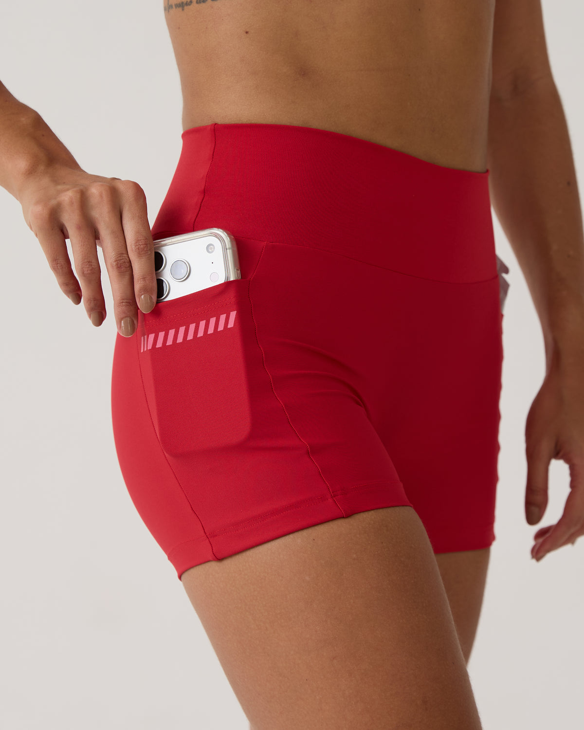 Short com Bolso Run Club - Vermelho