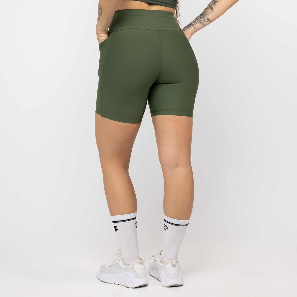 Bermuda com Bolsos Running - Verde Oliva
