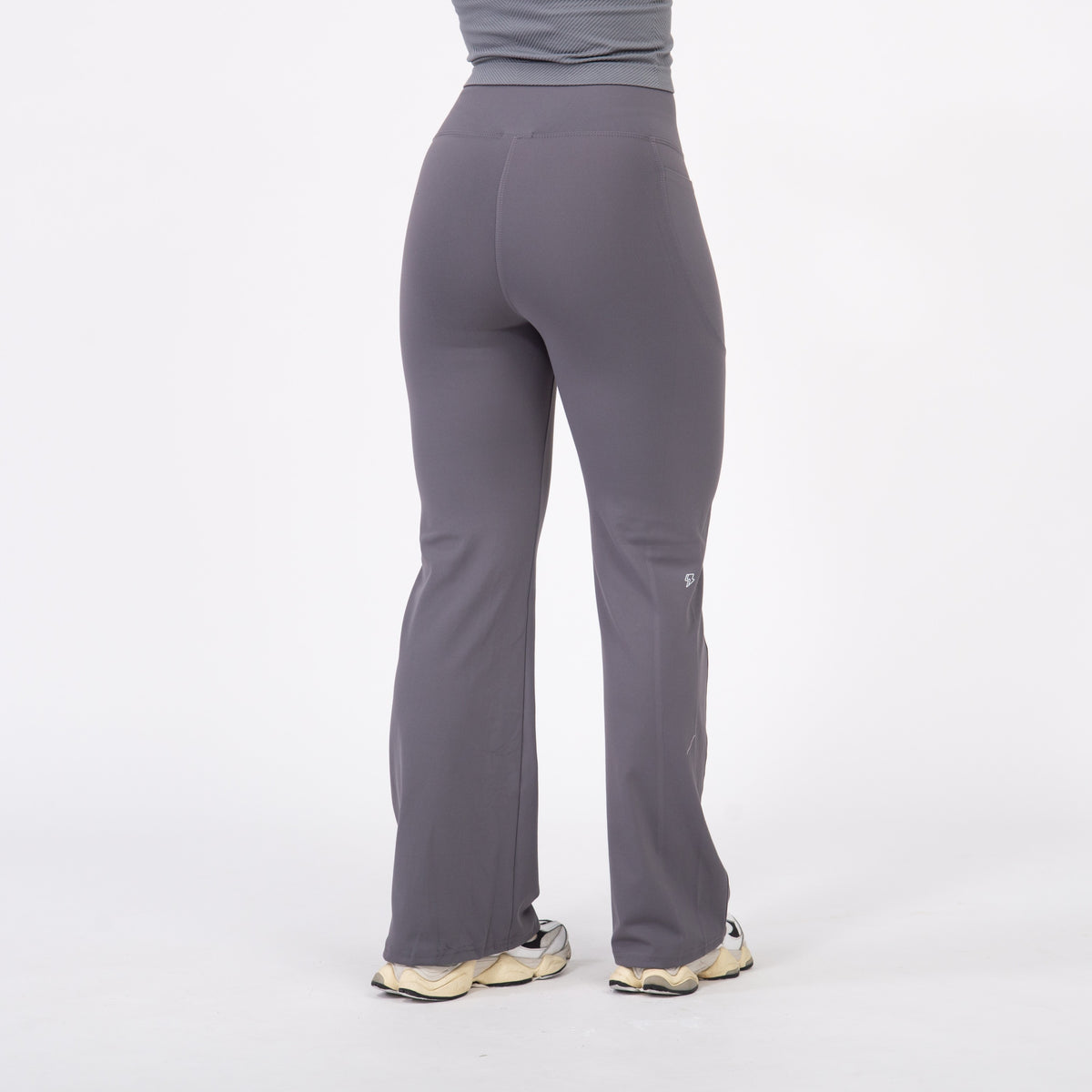 Calça Flaire Soft com Bolso - Cinza Névoa