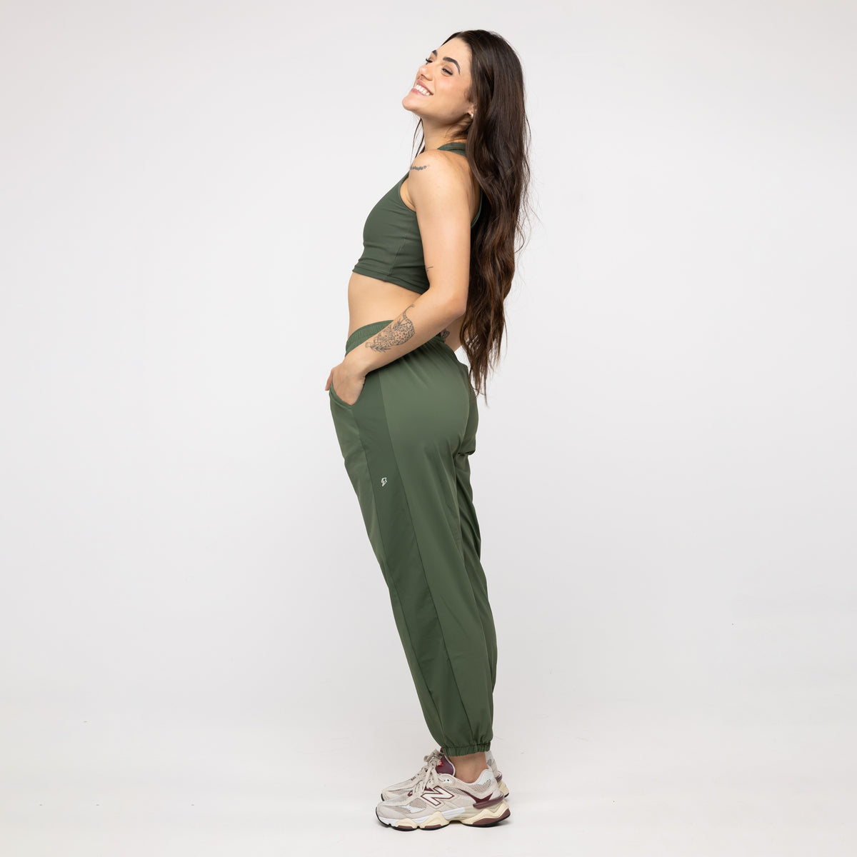 Calça Jogger Bolso Tech Fit - Verde Oliva