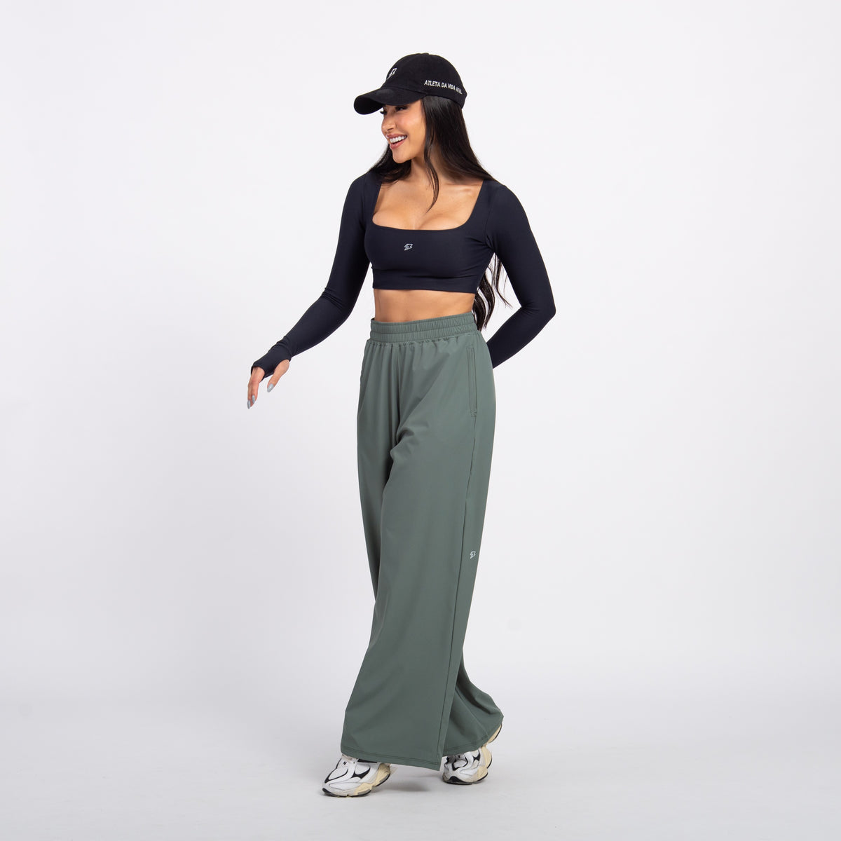 Top Cropped Manga Longa Sleek - Preto