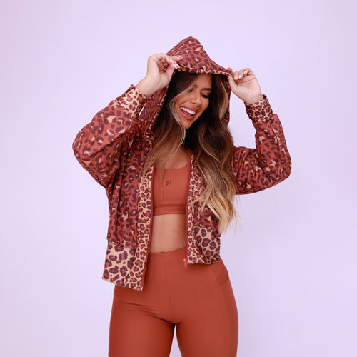 Jaqueta Com Capuz Comfy Estampado - Onça Chocolate