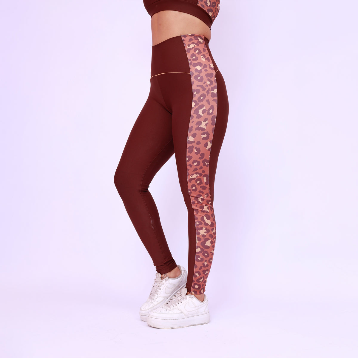 Legging Cós Anatômico Lateral Estampada - Onça Chocolate