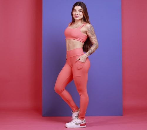 Legging Com Bolso Recorte Anatômico - Coral