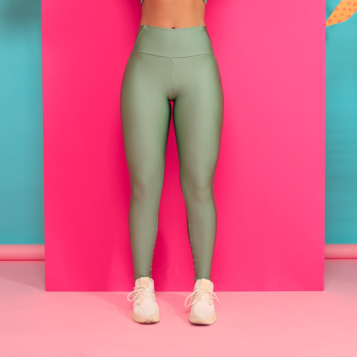 Legging Fit Bolso Cós Shine - Verde Alecrim