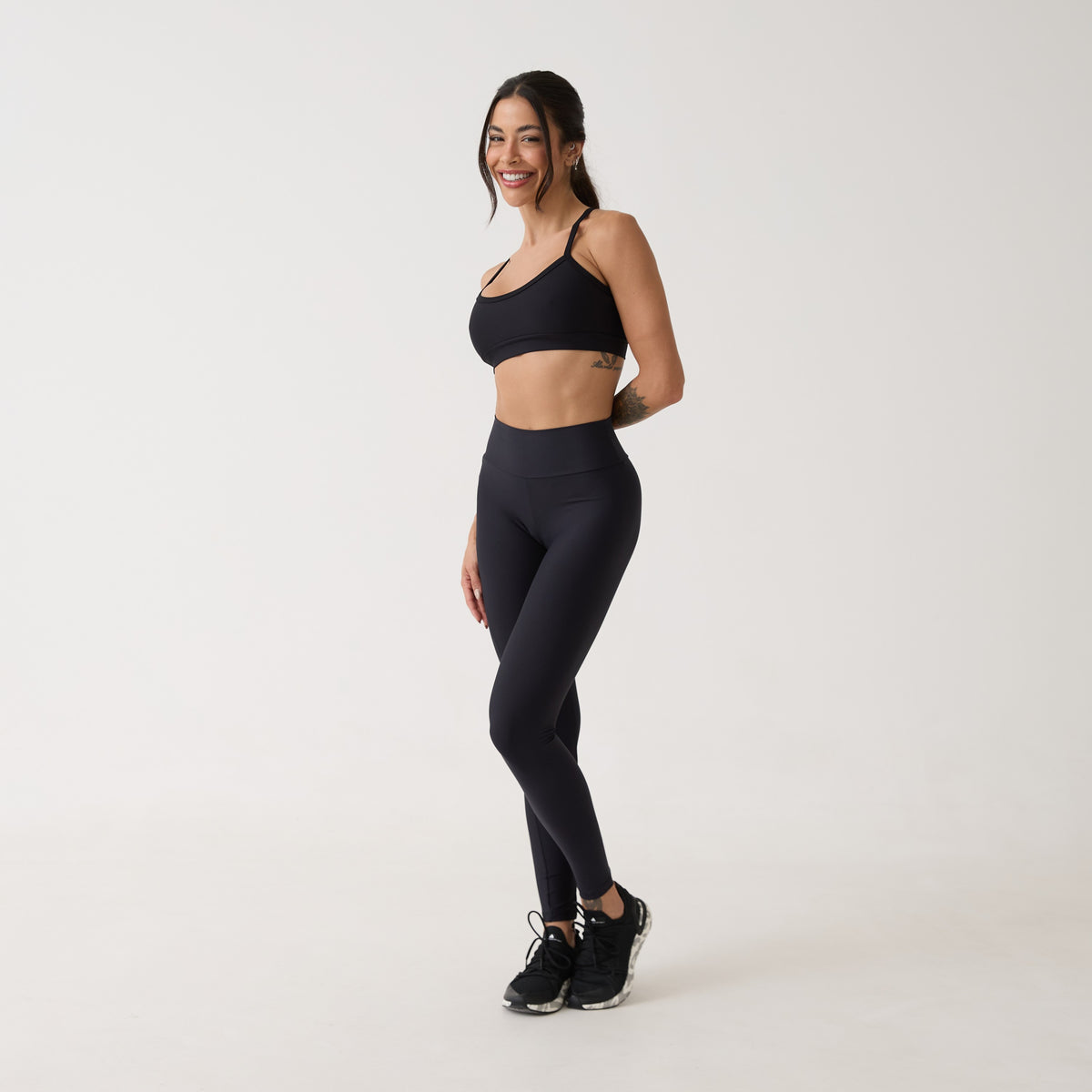 Legging Bolso Unilateral - Preto