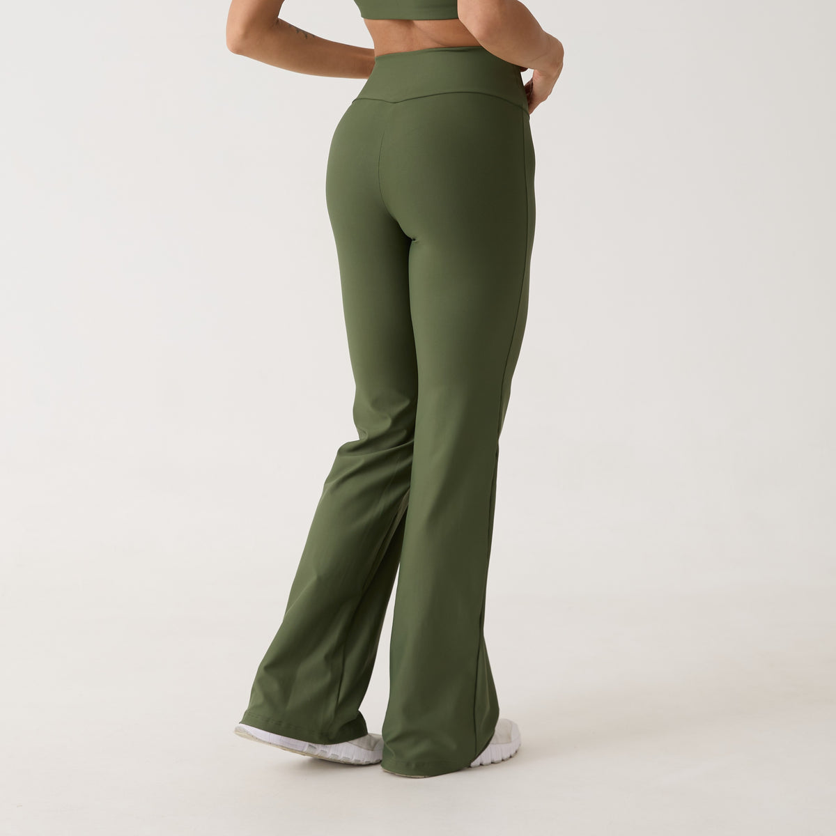 Calça Flare Element - Verde Oliva