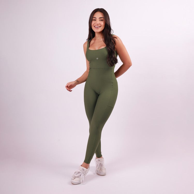 Macacão Decote Quadrado com Bolso - Verde Oliva