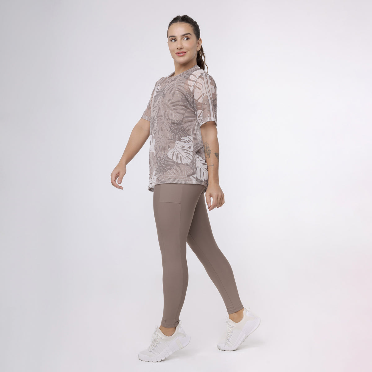 Macacão Decote Quadrado com Bolso - Marrom Trufa