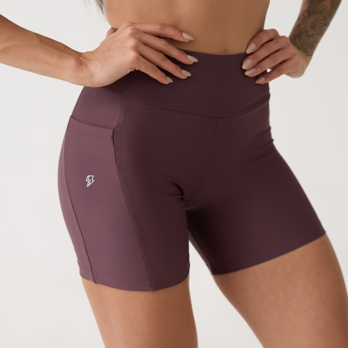 Short Bolso Unilateral - Ameixa