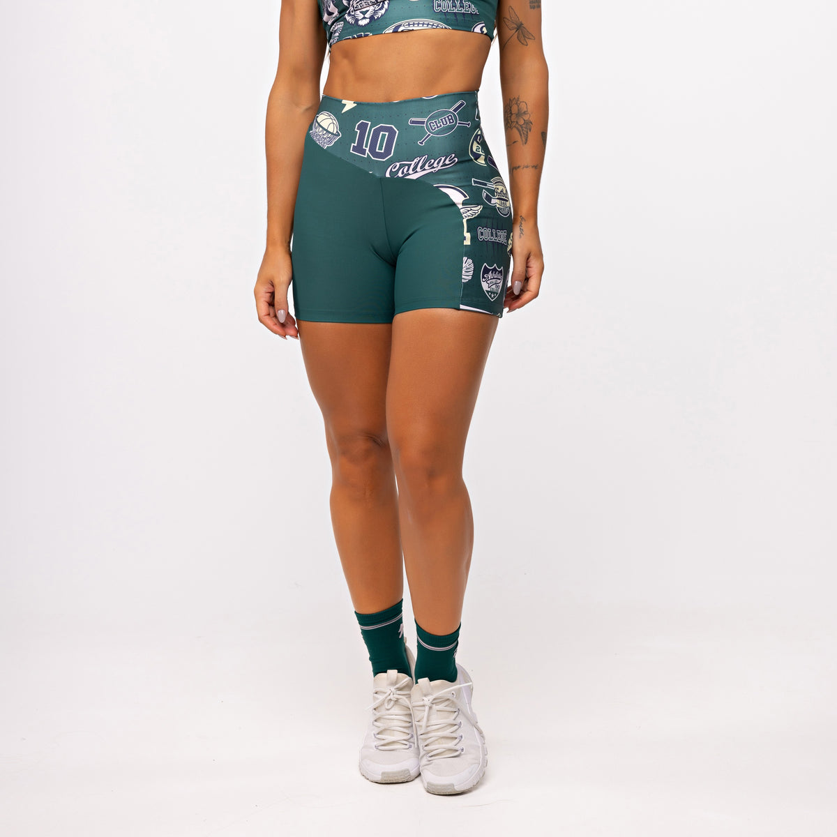 Short Ondas com Bolso Estampado - Esmeralda & College