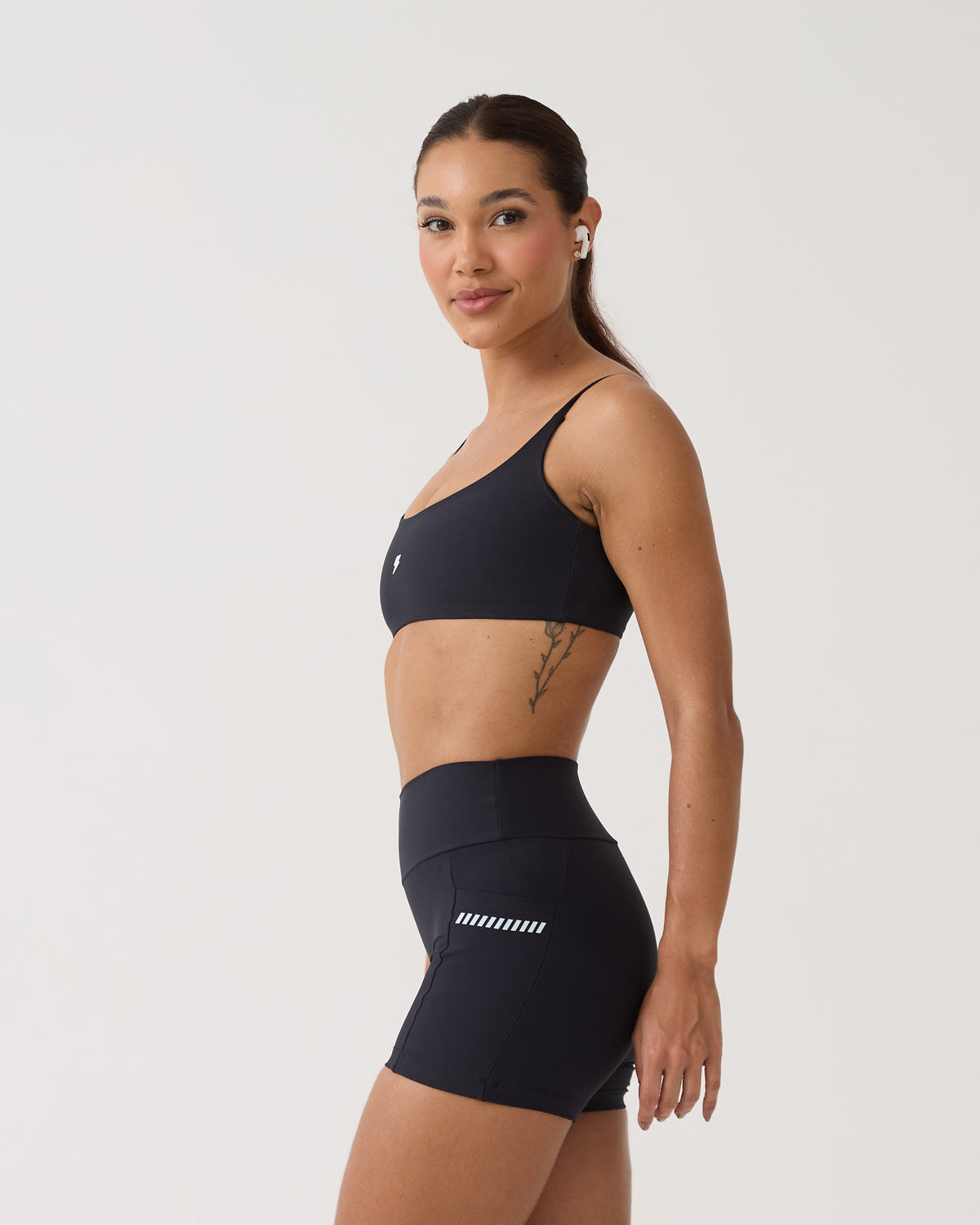 Short com Bolso Run Club - Preto