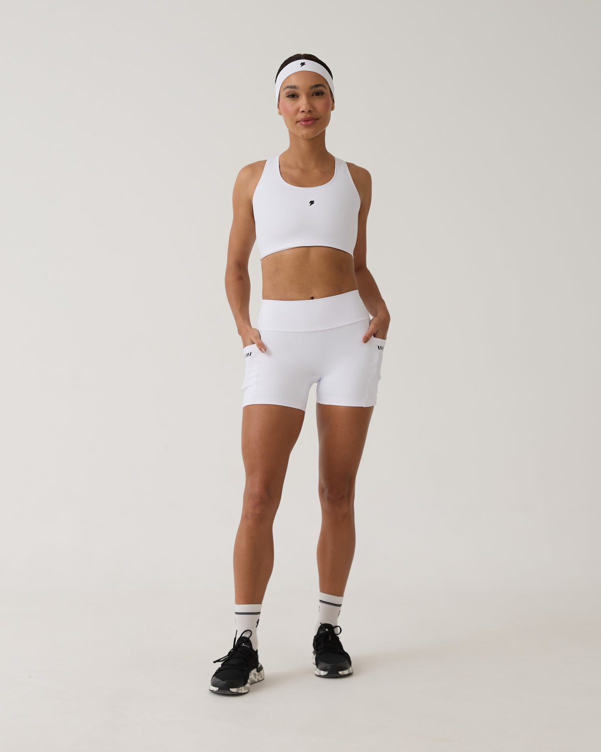 Short com Bolso Run Club - Branco
