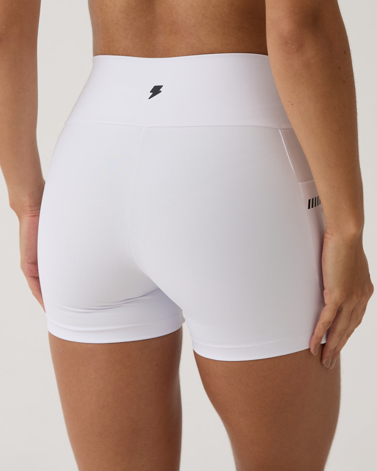 Short com Bolso Run Club - Branco