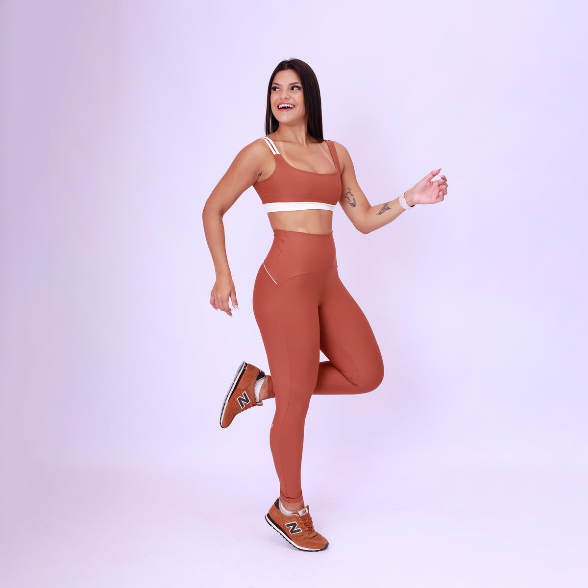Top Camiseta com Alça Dupla - Chocolate &amp;amp; Off White