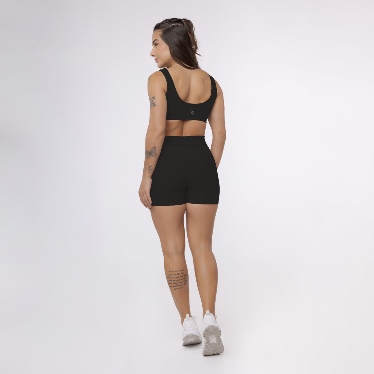 Top Camiseta Wave Bicolor - Preto e Off White